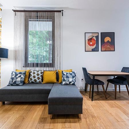 Vertigo Modern Studio-Free Private Parking-Fast Wi-Fi Novi Sad Luaran gambar