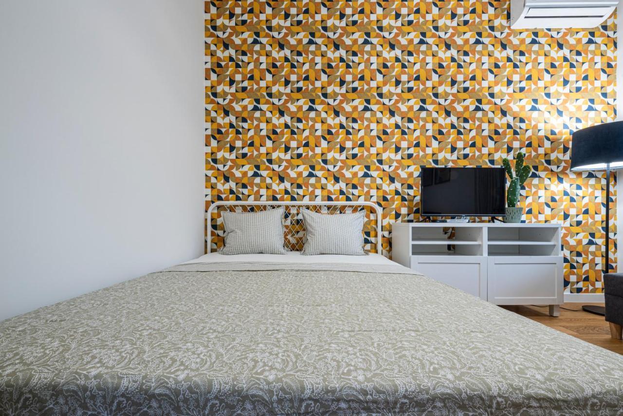 Vertigo Modern Studio-Free Private Parking-Fast Wi-Fi Novi Sad Luaran gambar