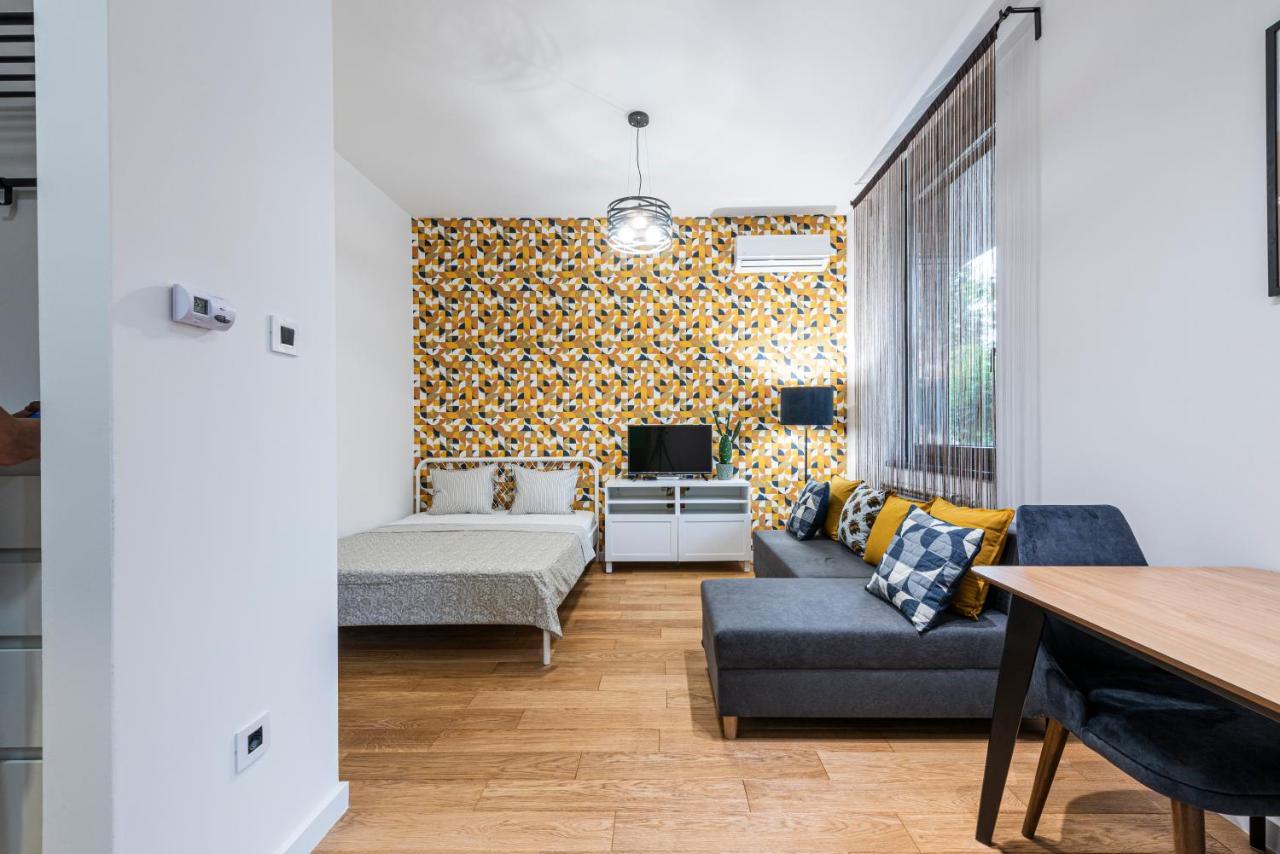Vertigo Modern Studio-Free Private Parking-Fast Wi-Fi Novi Sad Luaran gambar