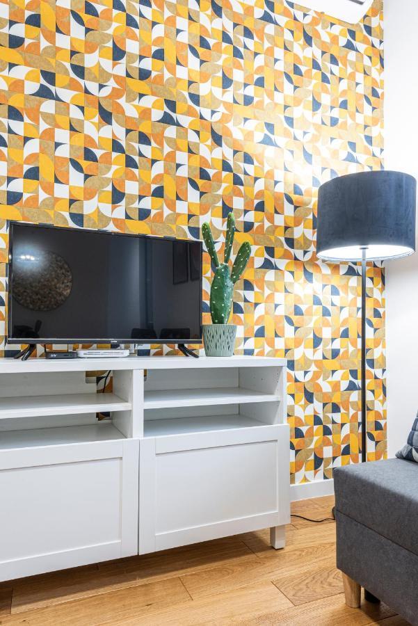 Vertigo Modern Studio-Free Private Parking-Fast Wi-Fi Novi Sad Luaran gambar