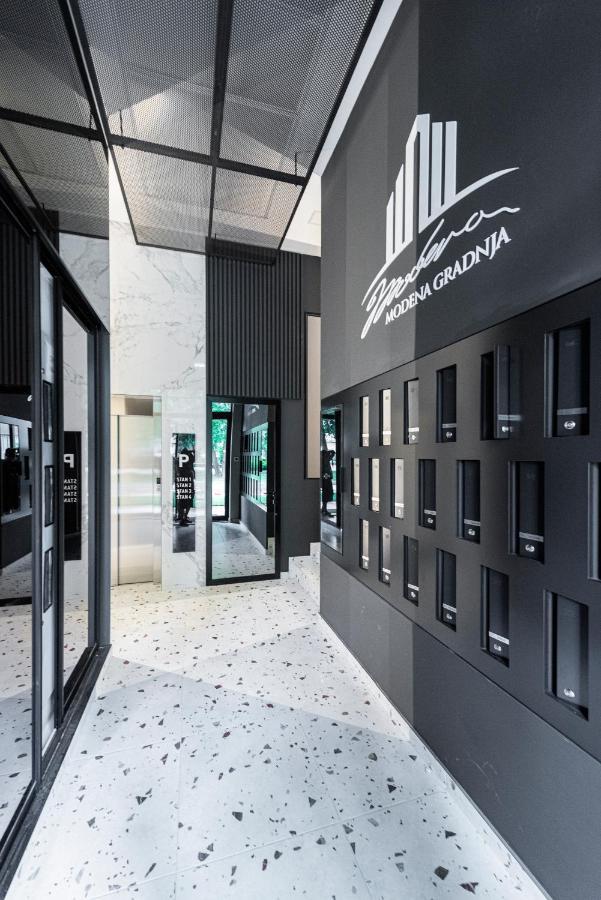 Vertigo Modern Studio-Free Private Parking-Fast Wi-Fi Novi Sad Luaran gambar